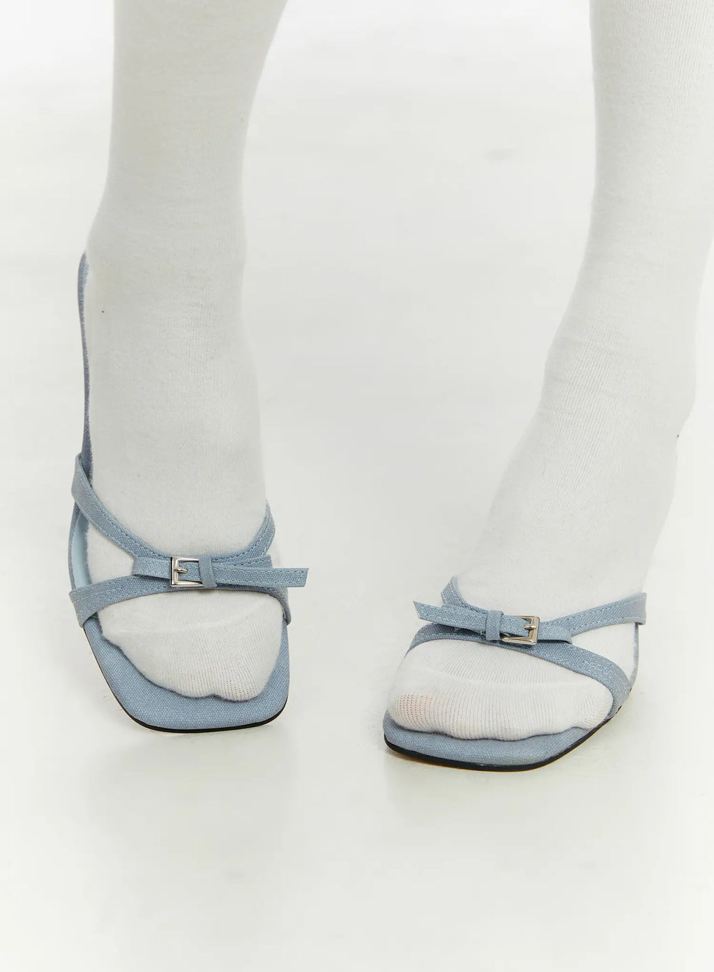 Gürtel-Square-Toe-Absätze CF510