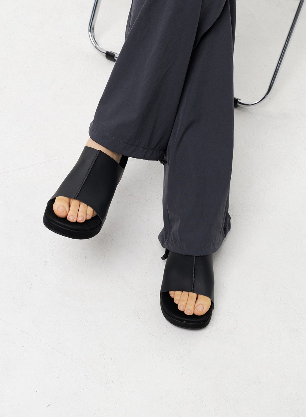 Niedrige Absatzslipper CU309