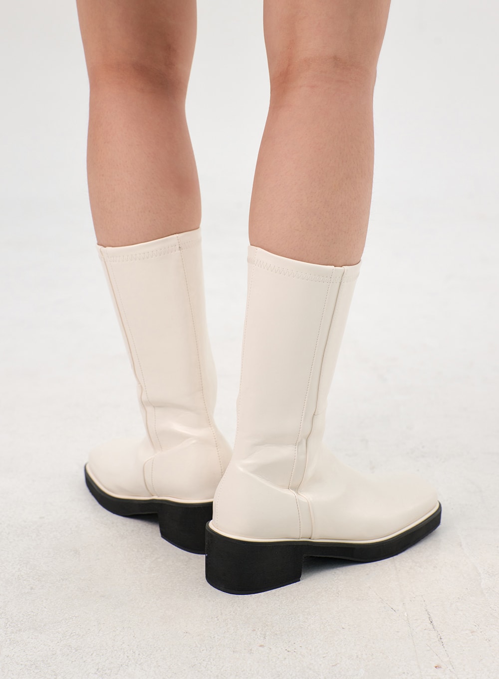 Faux-Leder Stiefel mit seitlichem Reißverschluss OS302