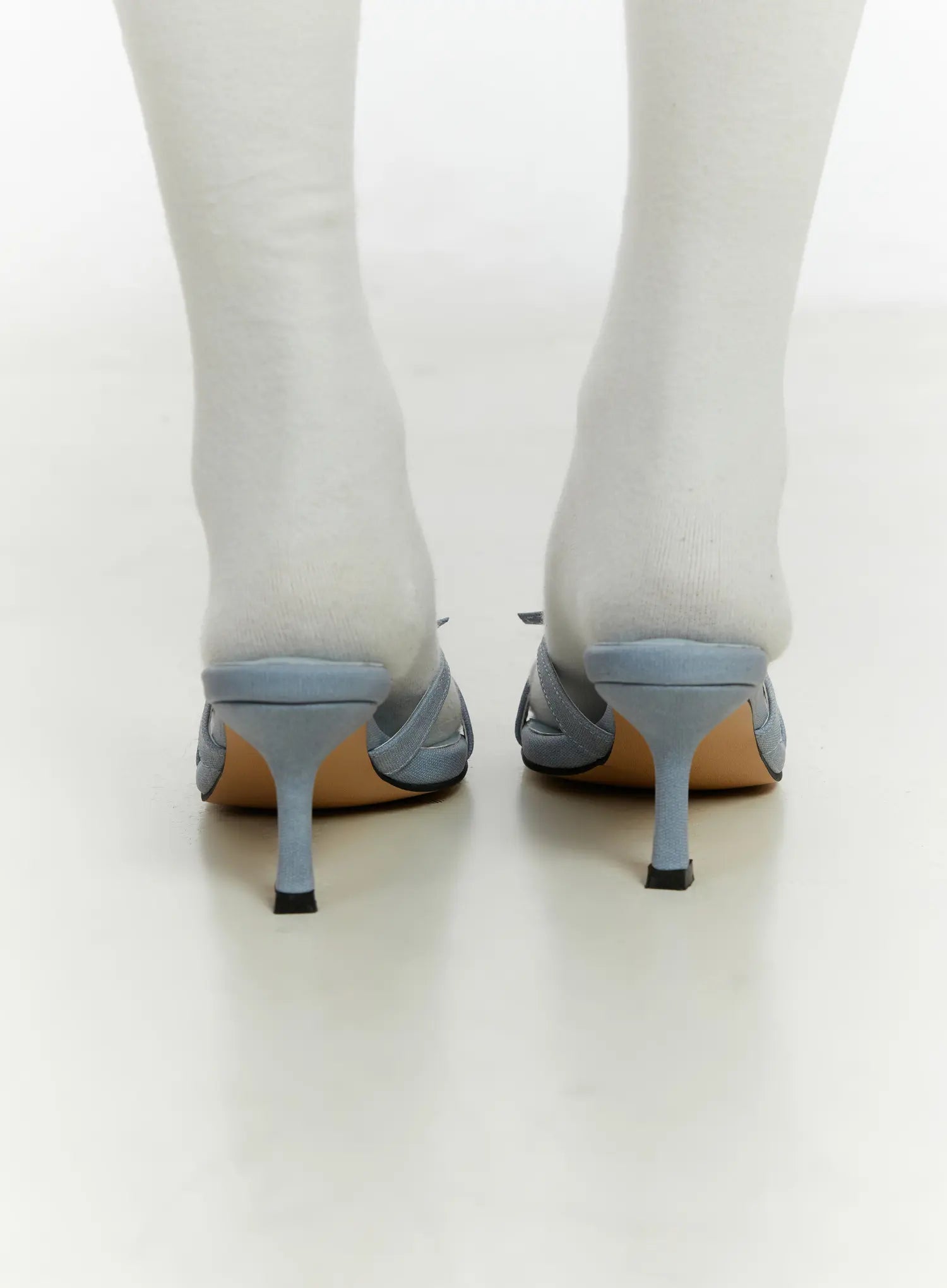 Gürtel-Square-Toe-Absätze CF510