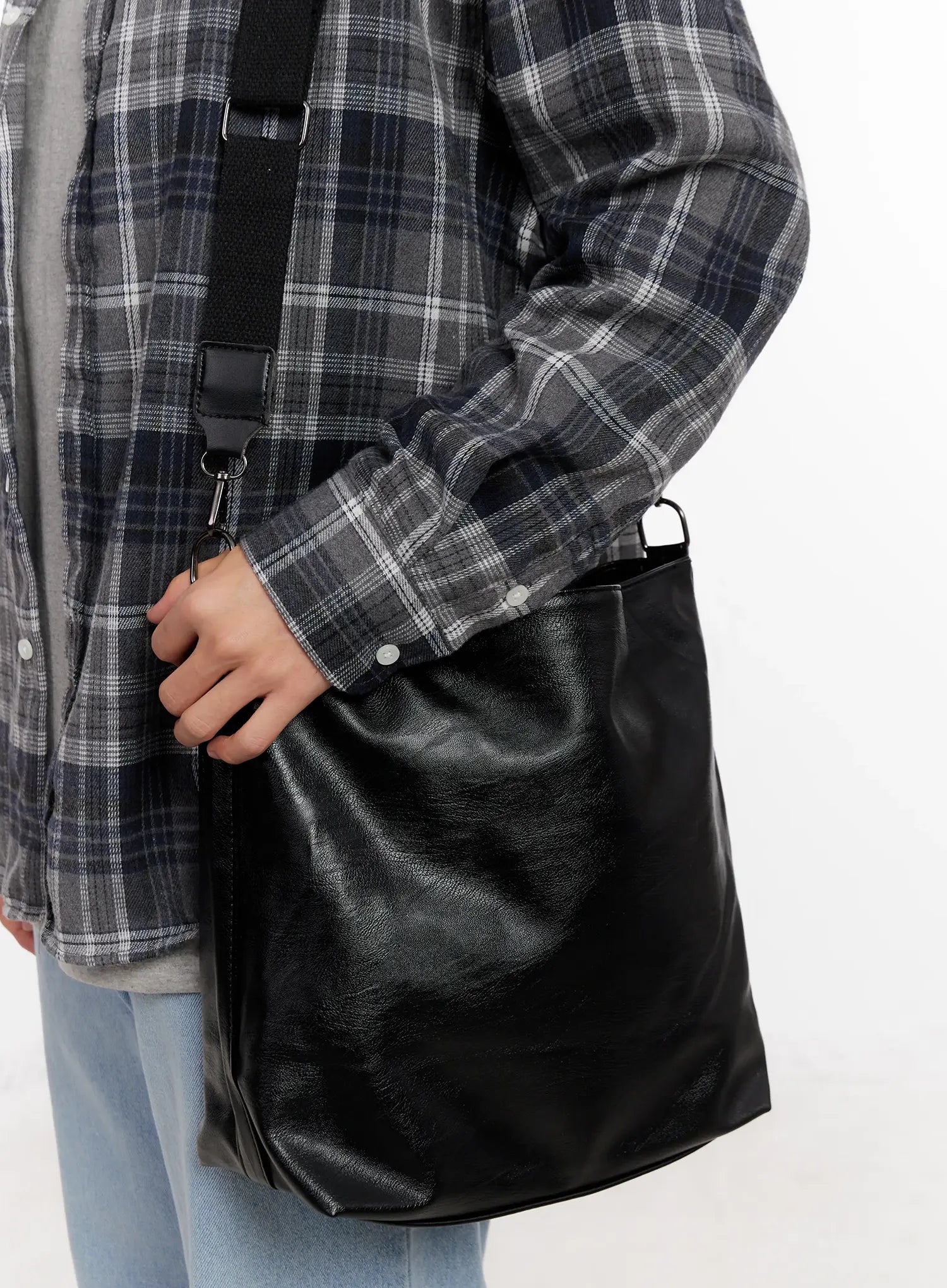 Faux-Leder Umhängetasche IO528
