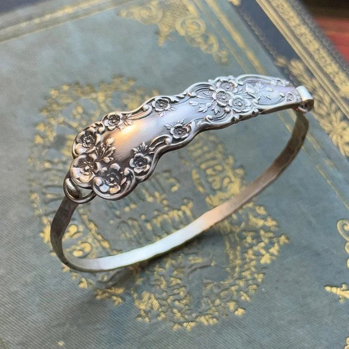 PetalCharm | Oldtimer Armband aus Silber