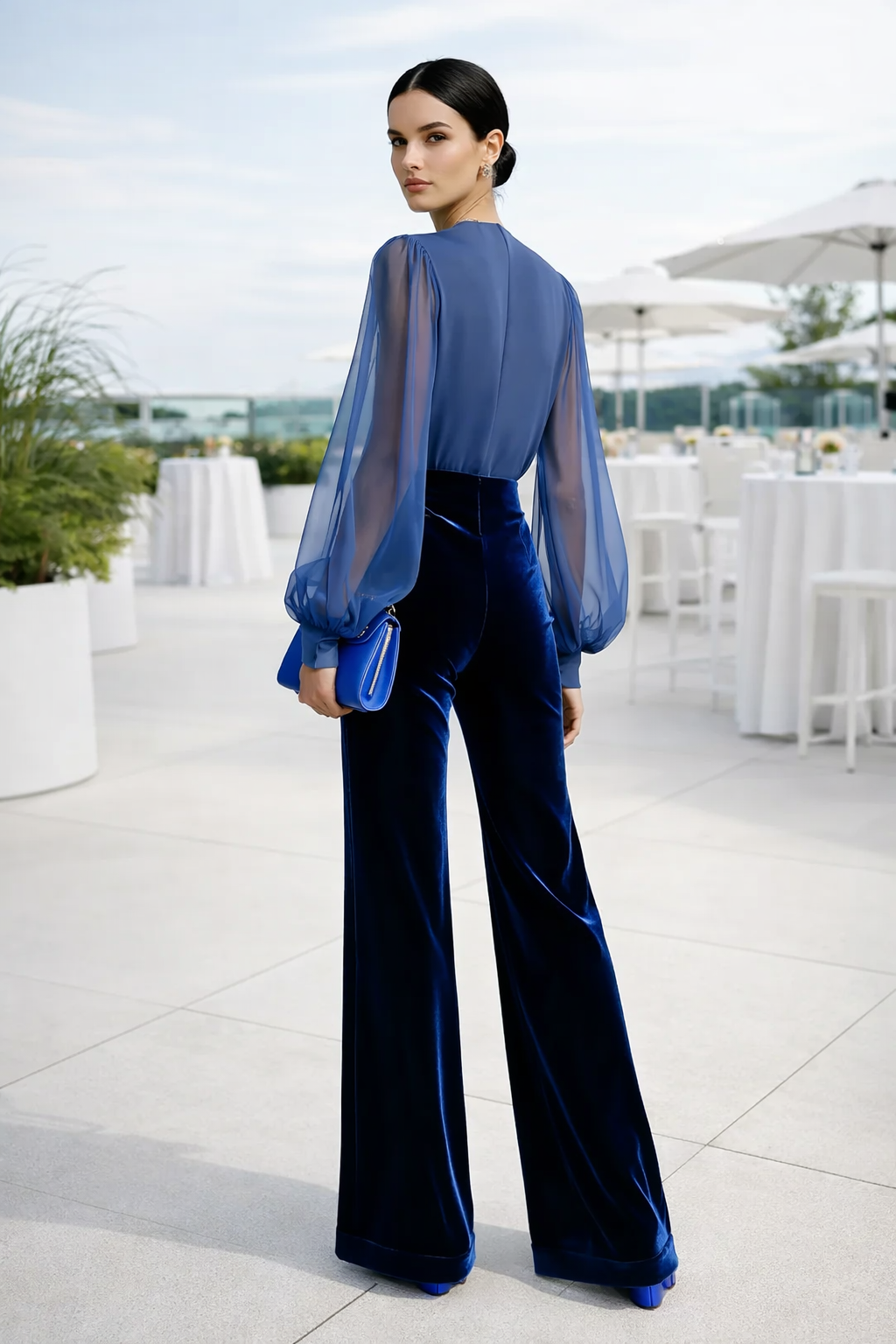 Parisa | Jumpsuit mit V-Ausschnitt und langen Ärmeln