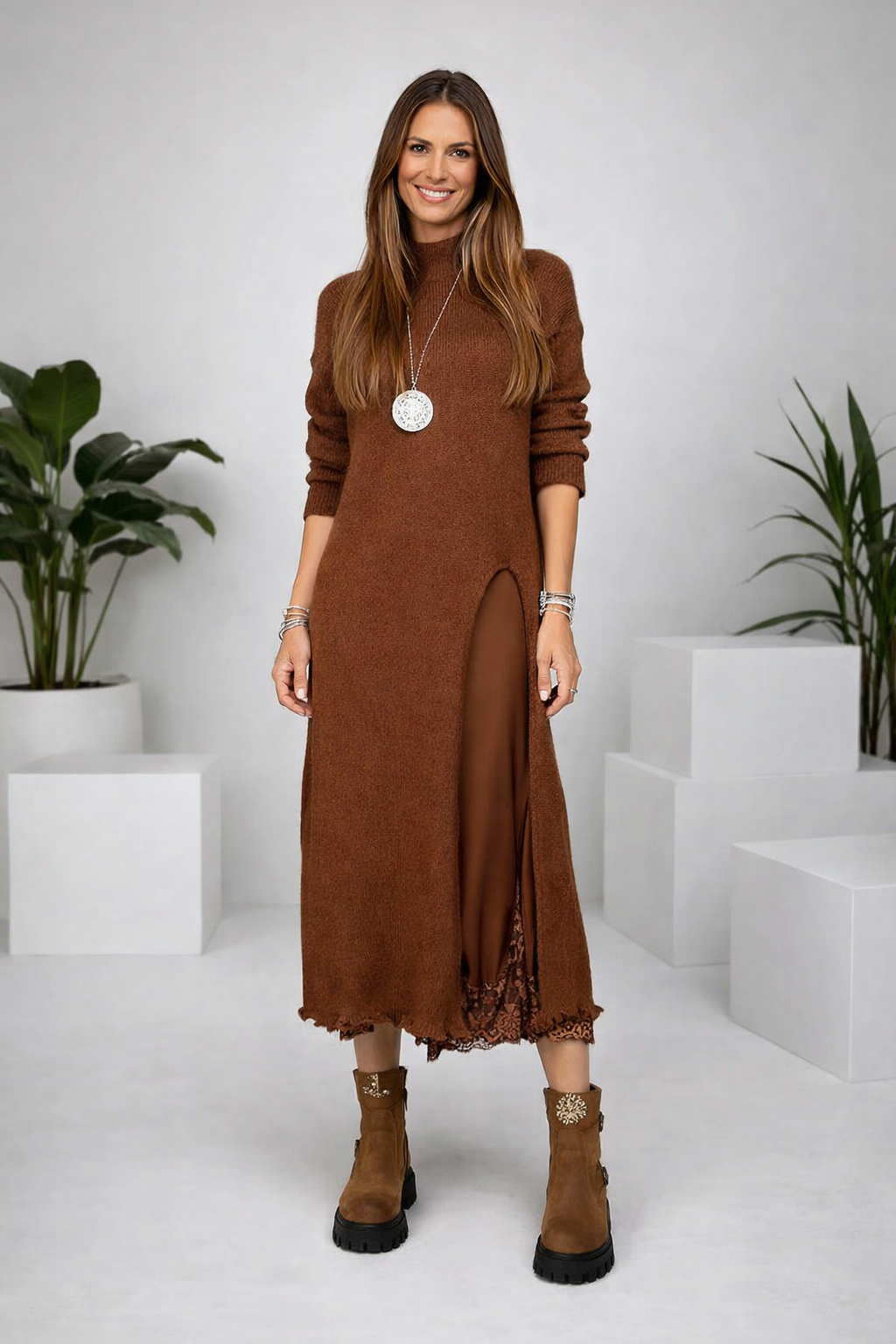 Valérie | Satin-Maxikleid & Feinstrickpullover Set