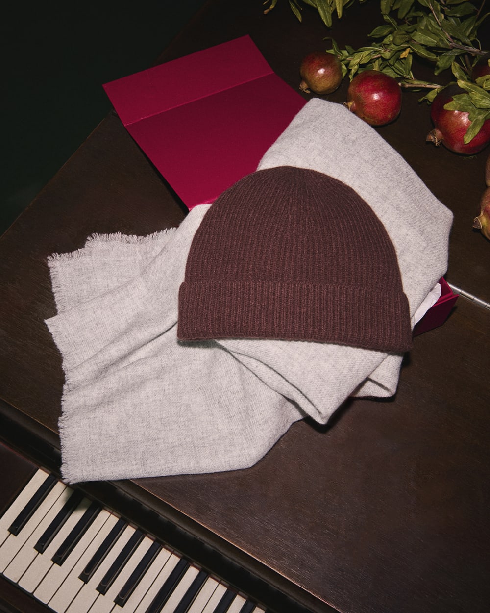 Cashmere Cap with Stripes | Dark Mahogany