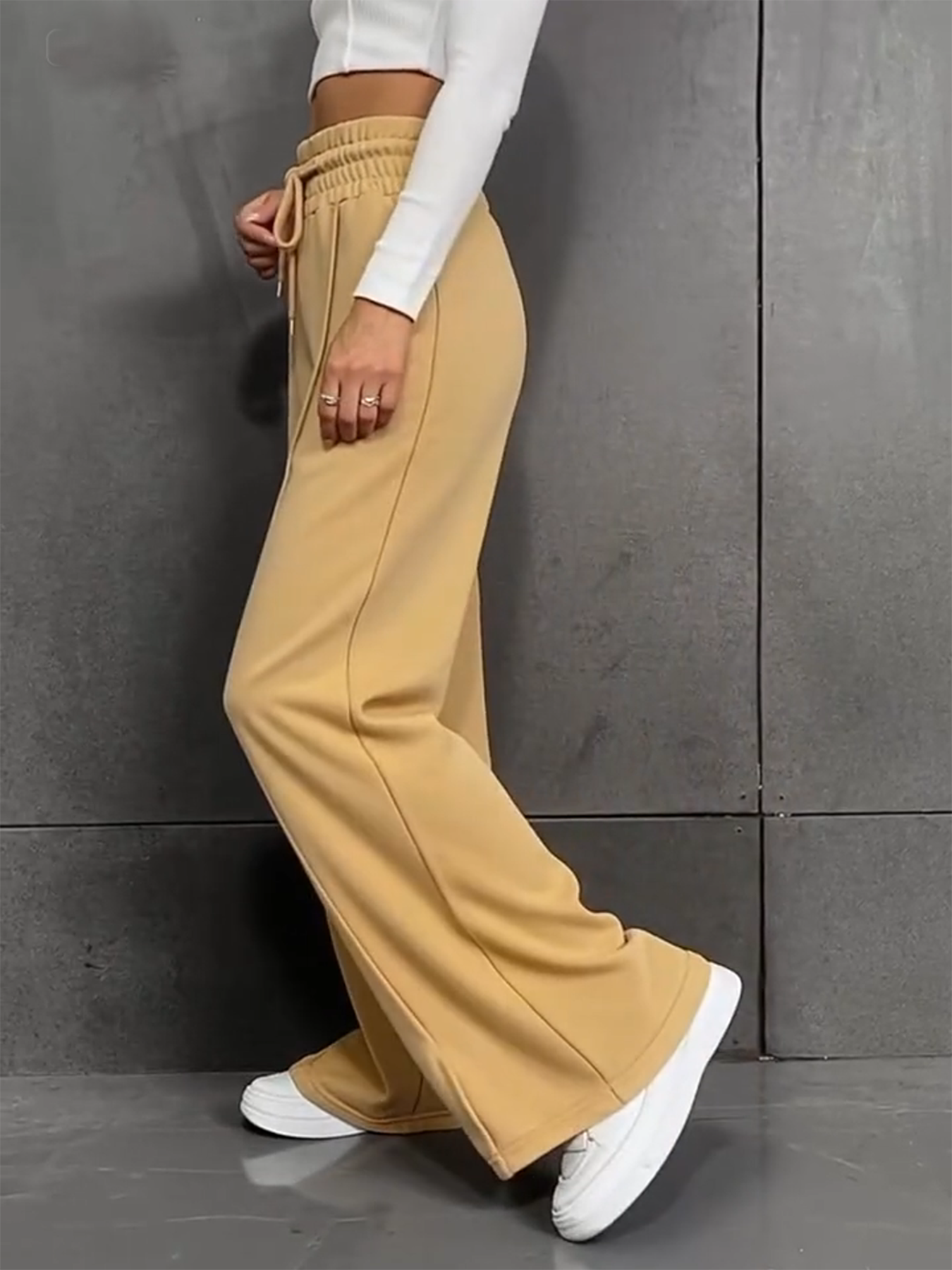 Trish | Lockere Hose mit weitem Bein