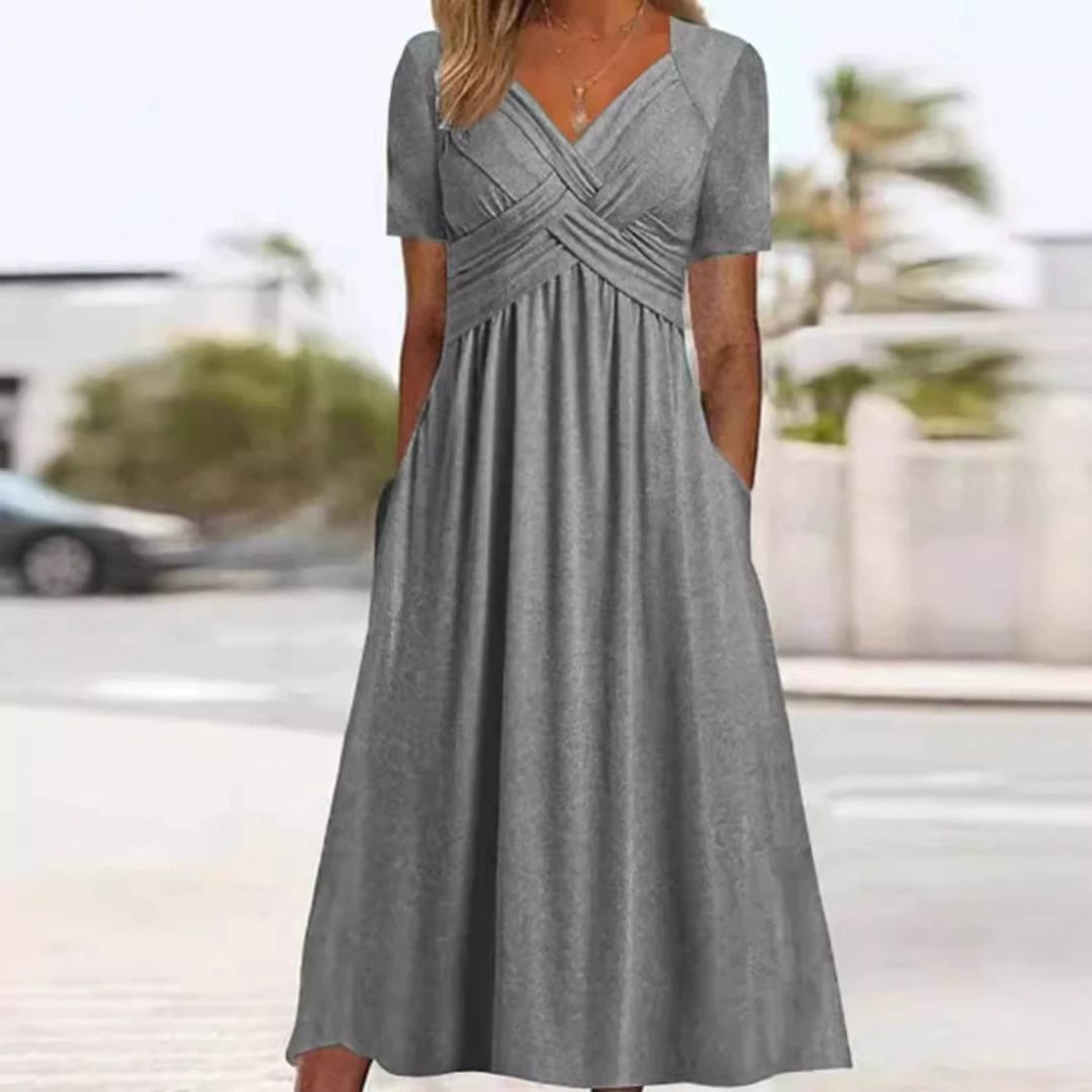 Adrianna - Kleid In Schmeichelnder Eleganz