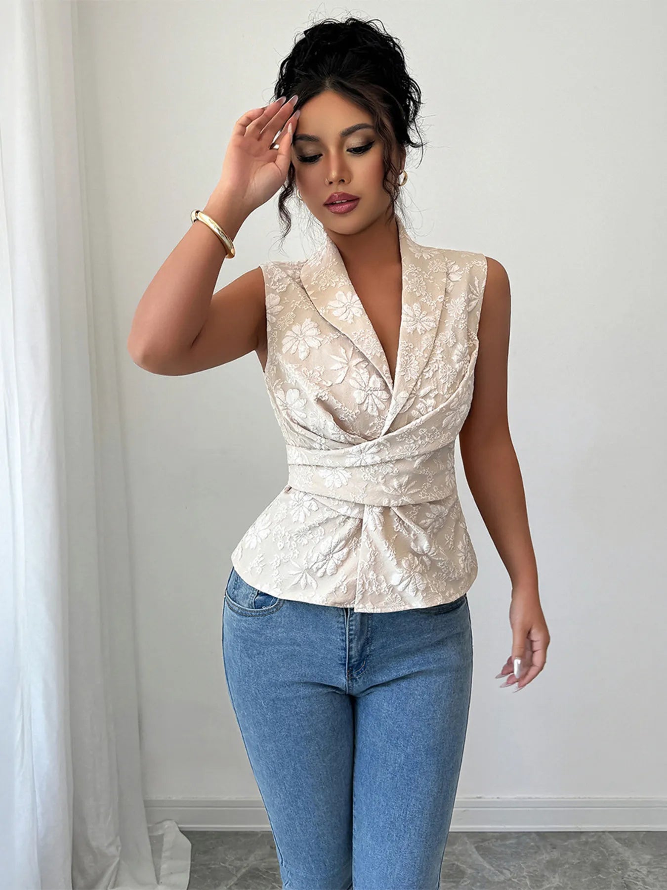 Nerina | Bluse mit Wickeloptik und taillierter Passform