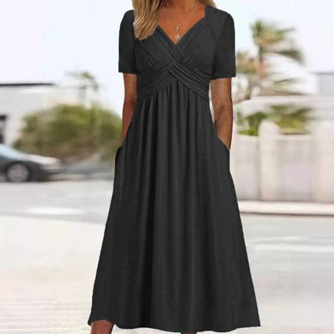 Adrianna - Kleid In Schmeichelnder Eleganz
