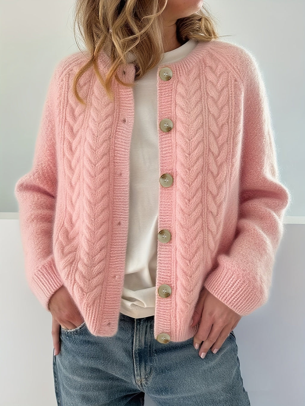 Dwina™ Strickjacke mit Knöpfen und Zopfmuster