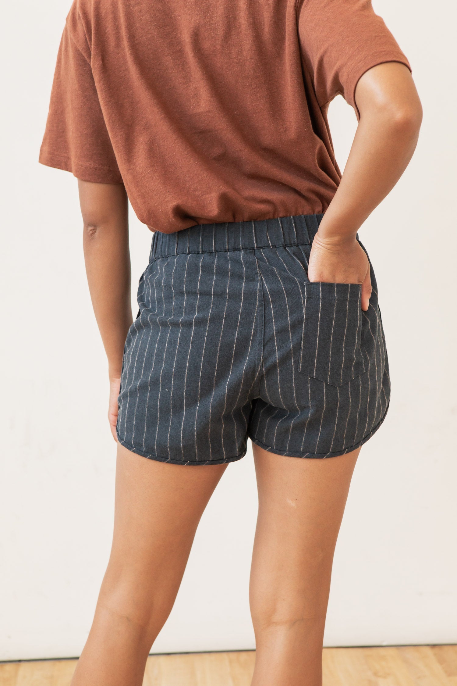 Luca Track Short / Kohlestrich