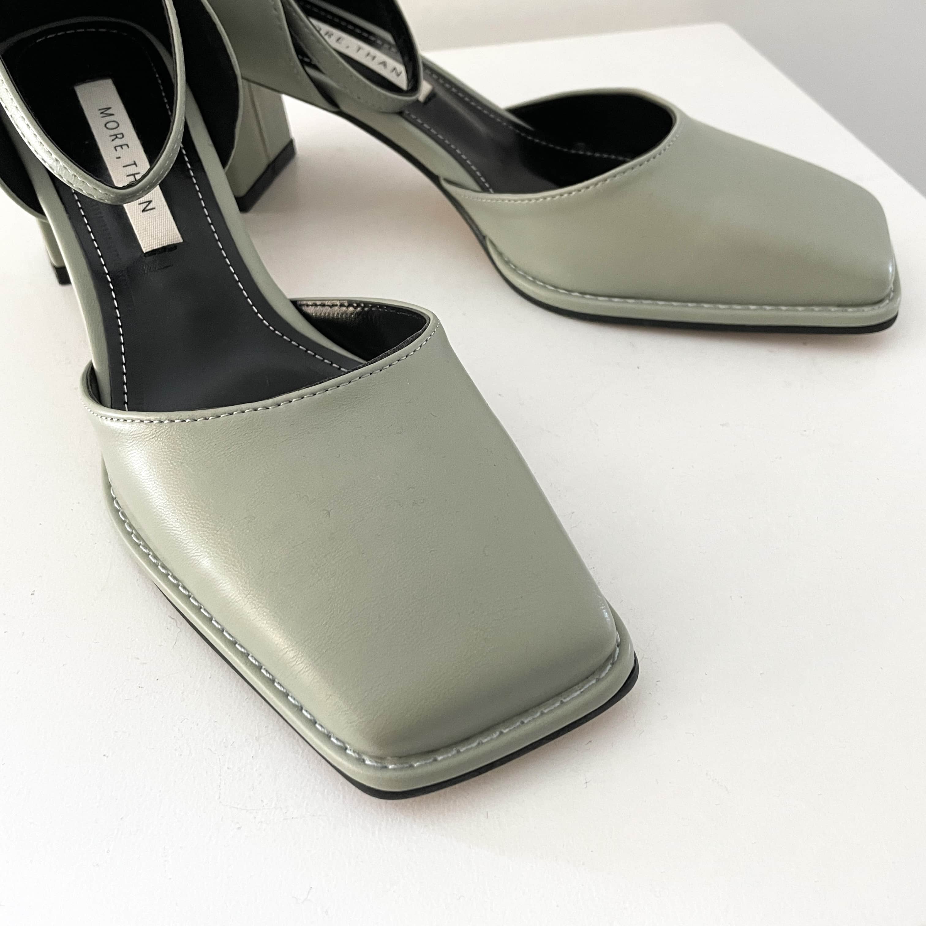 Quadratische Mary Jane Mid Heels