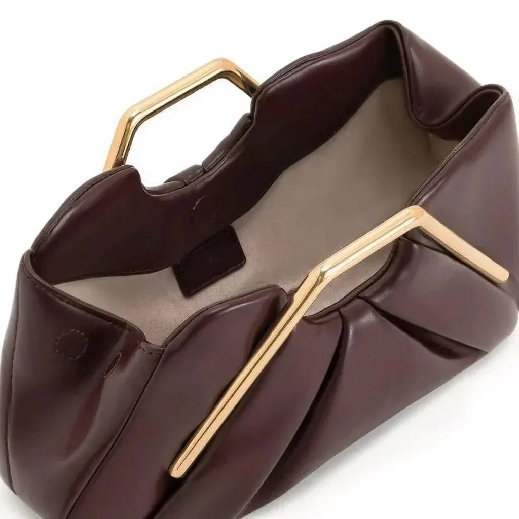 La Courbe Clutch