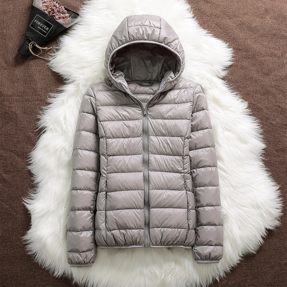 Nord | Premium-Jacke mit weißen Federn
