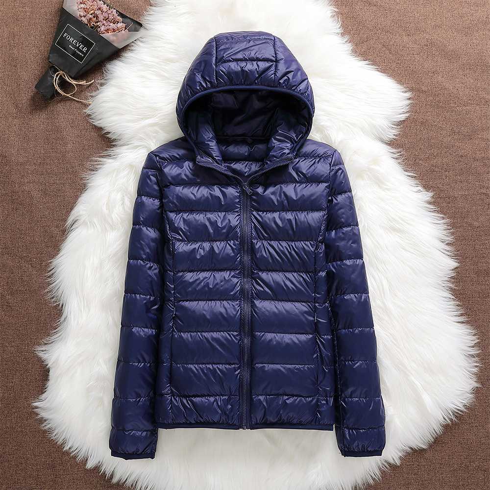 Nord | Premium-Jacke mit weißen Federn