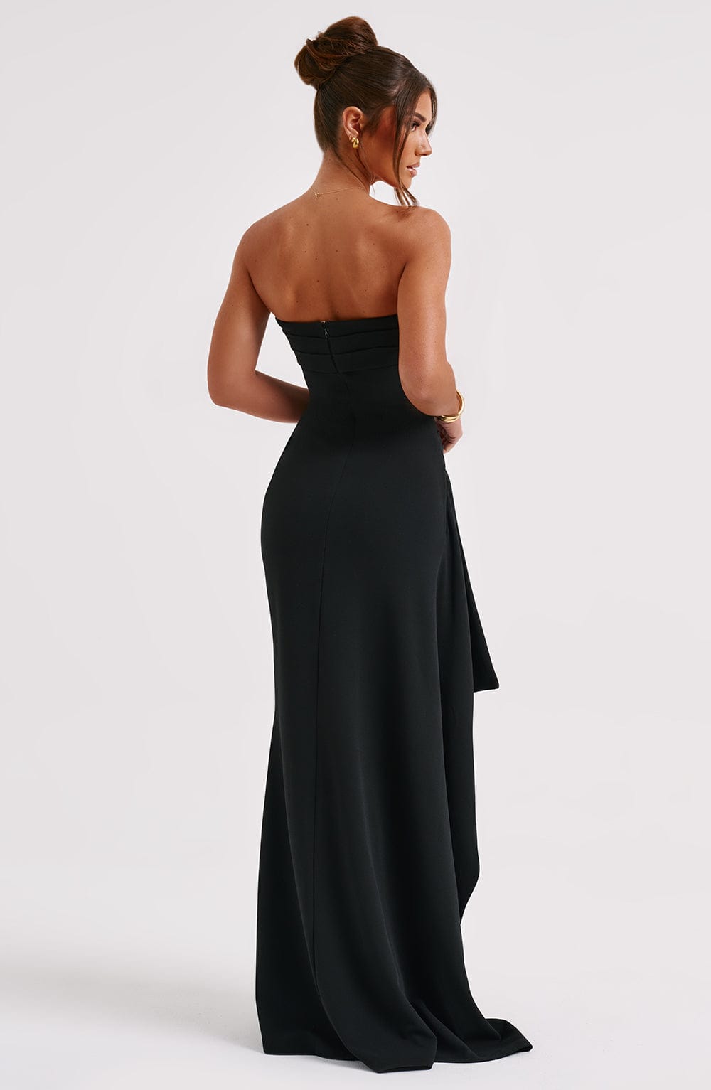 Schulterfreies Kleid